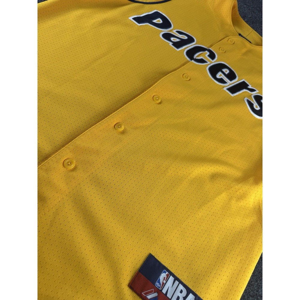 VTG Indiana Pacers Jersey Mens Large Yellow NBA Majestic USA Button